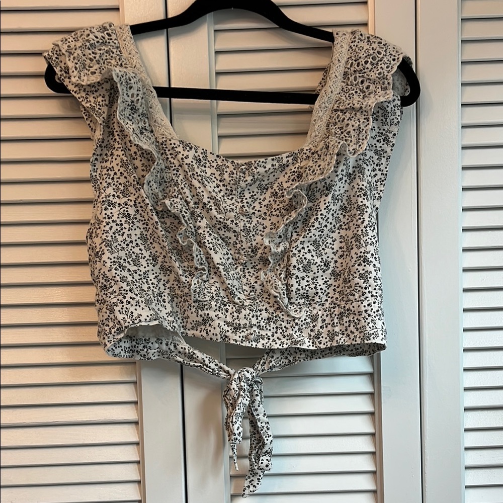 Floral Ruffle open back Top